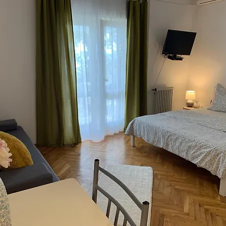 Sea View Apartmán *